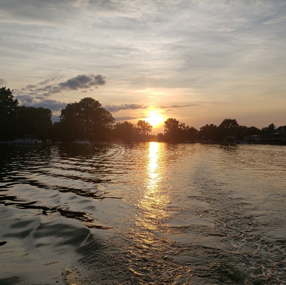 Meet your Posher, Janine - Picture 1 of 1